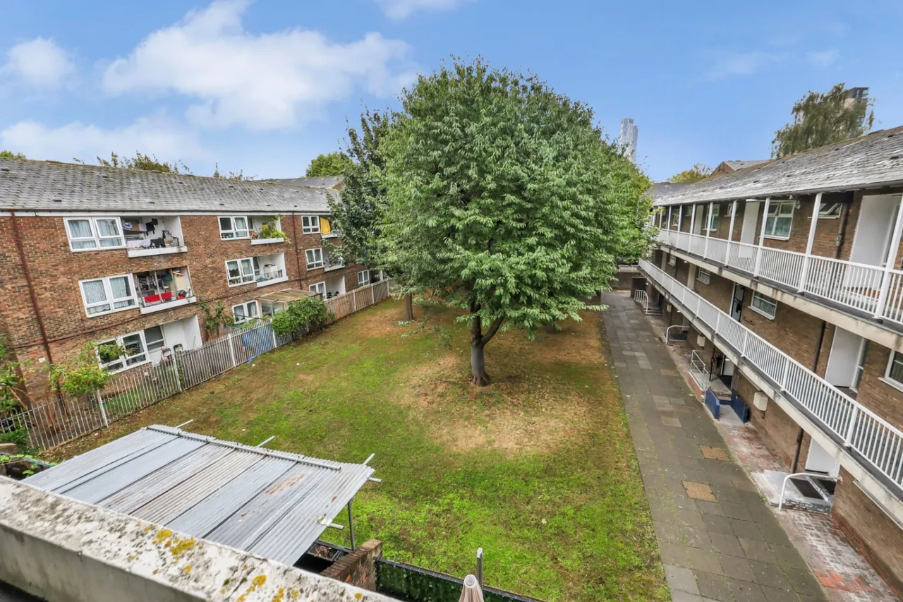 Hind Grove, London, E14, photo 12