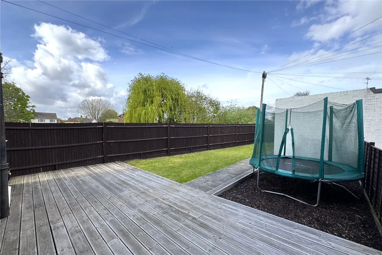 Wren Way, Farnborough, Hampshire, GU14 8SZ, photo 15