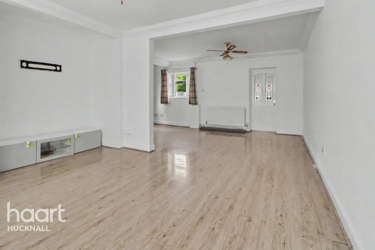 Broxtowe Drive, Nottingham, NG15, photo 7