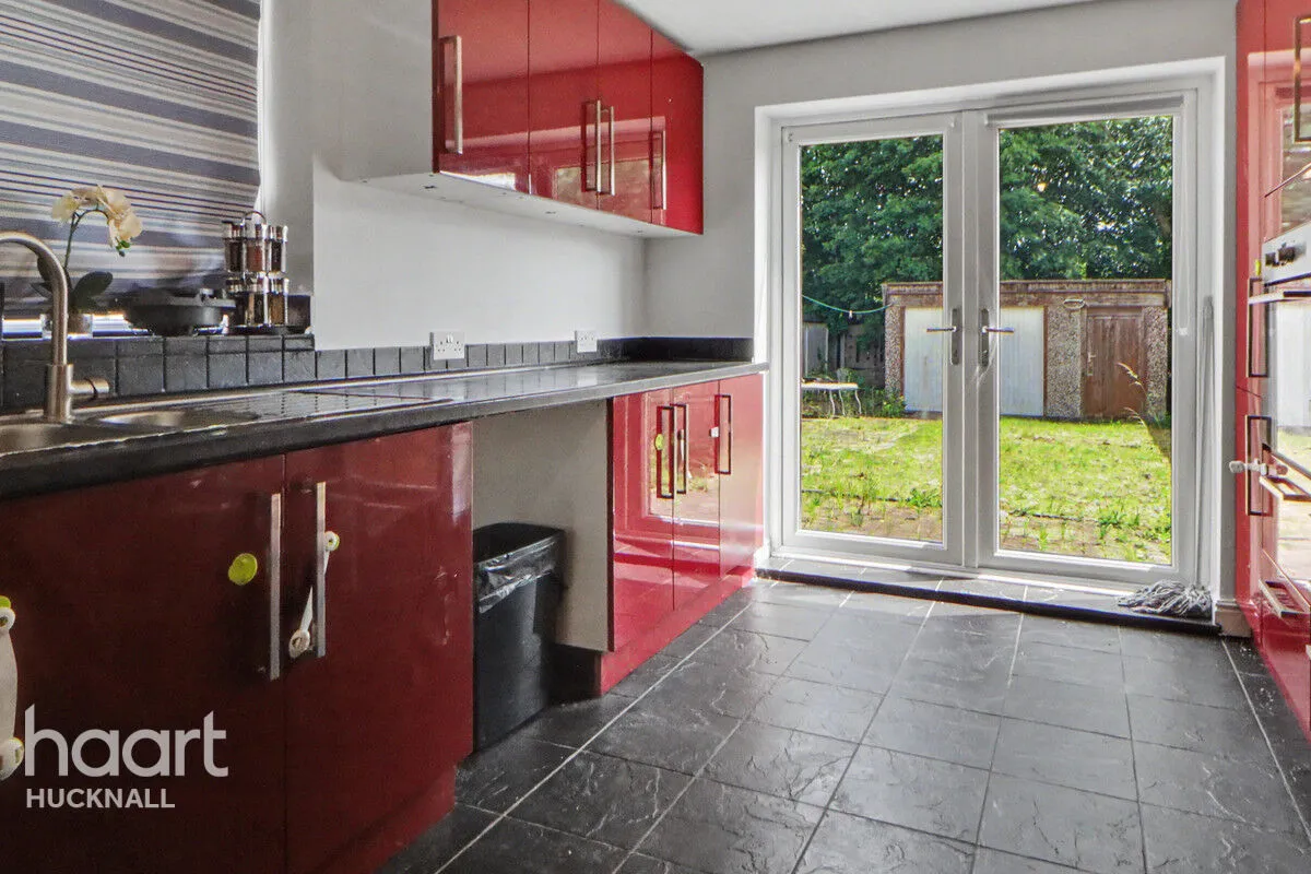 Broxtowe Drive, Nottingham, NG15, photo 5