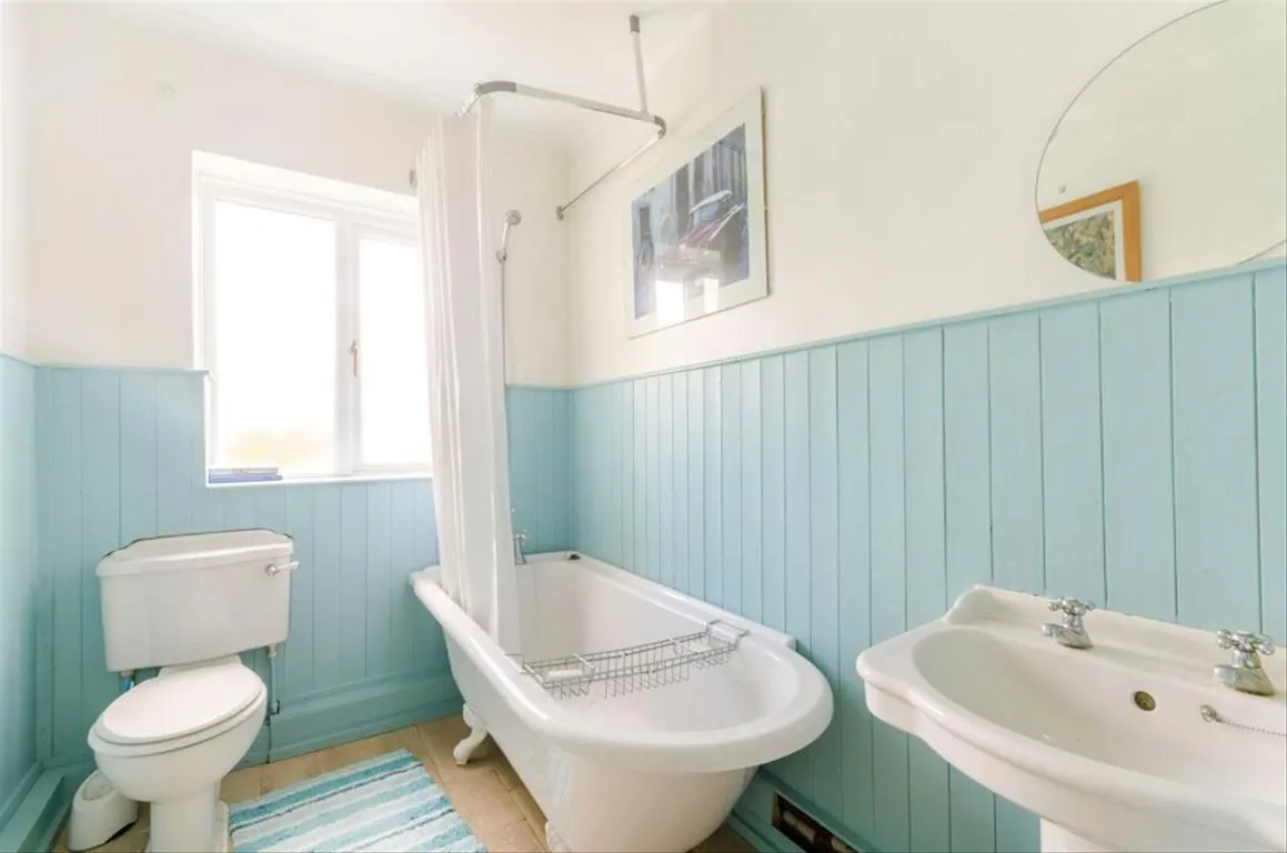 Thetford Road, KT3, photo 5