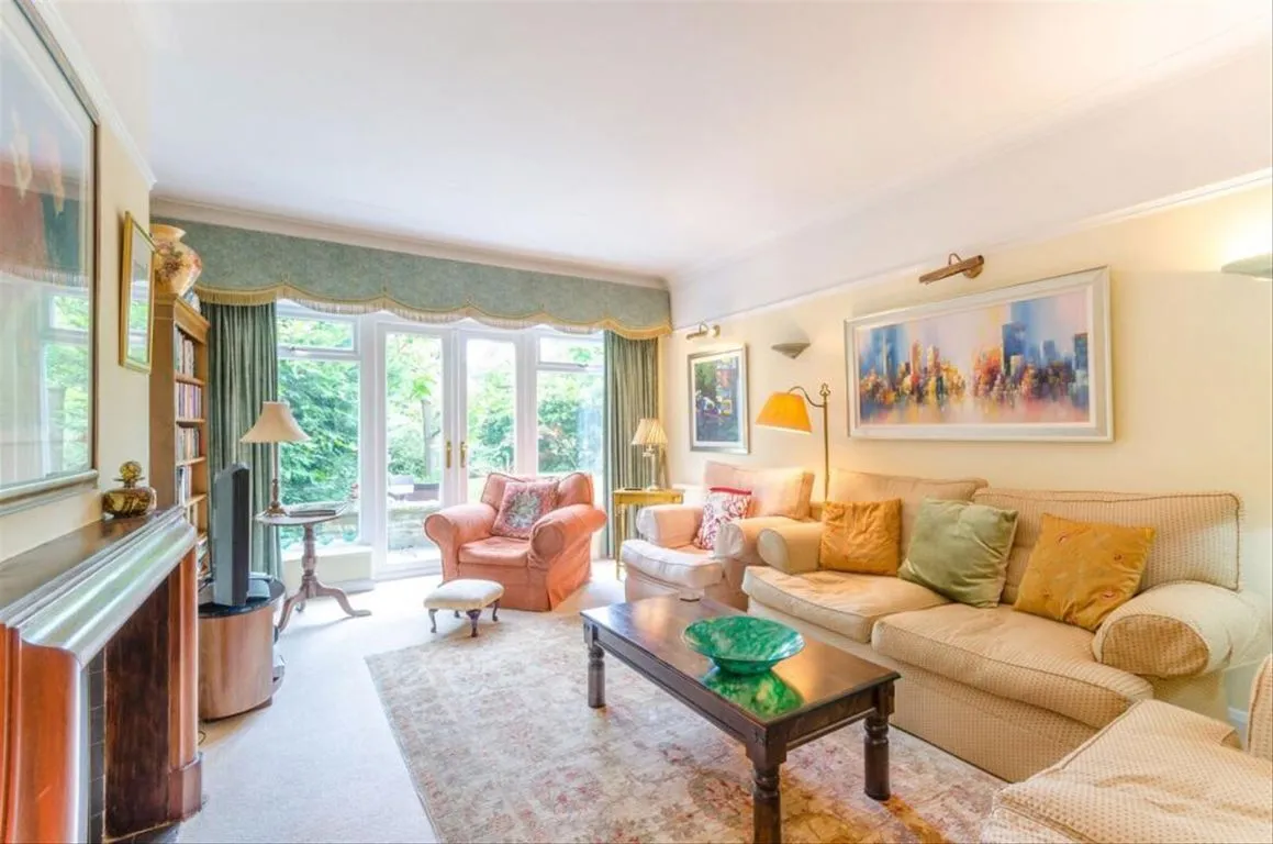 Thetford Road, KT3, photo 4