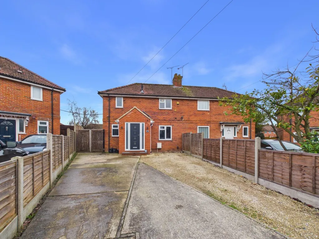2 bed house for sale, Brent Gardens, Reading, RG2