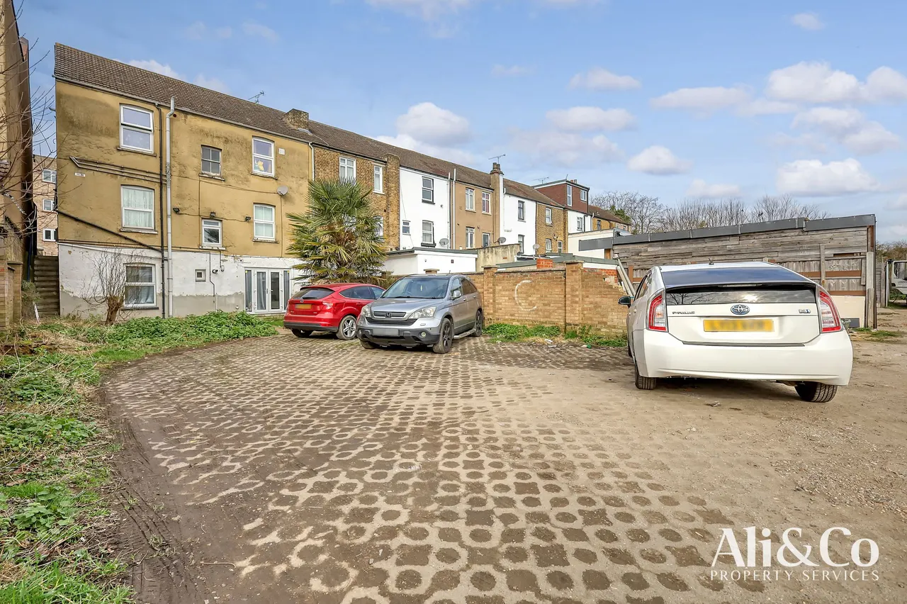 Grays, Essex, RM17 6DA, photo 12