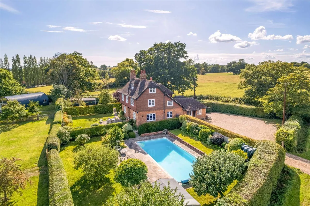 5 bed house for sale — Puddingcake Lane, Rolvenden, Cranbrook, Kent, TN17 4JS