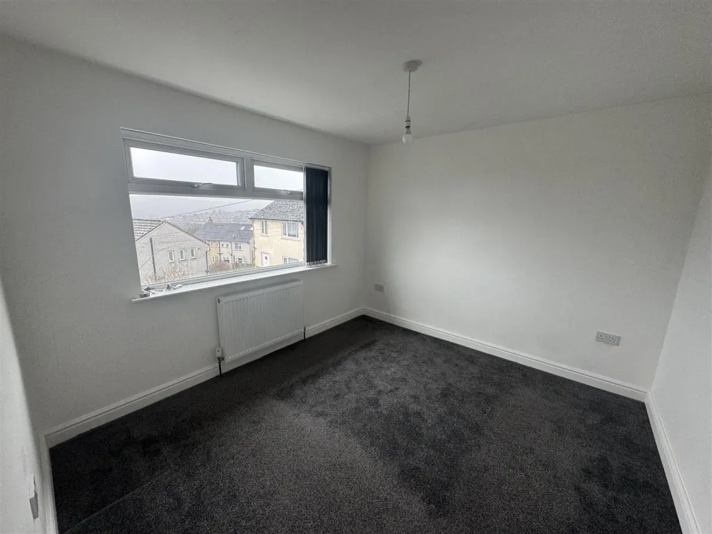 Wardle Crescent, Keighley, BD21, photo 8