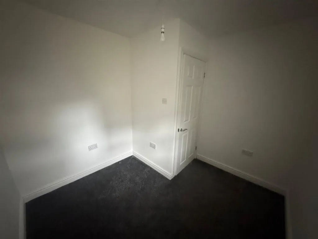 Wardle Crescent, Keighley, BD21, photo 14
