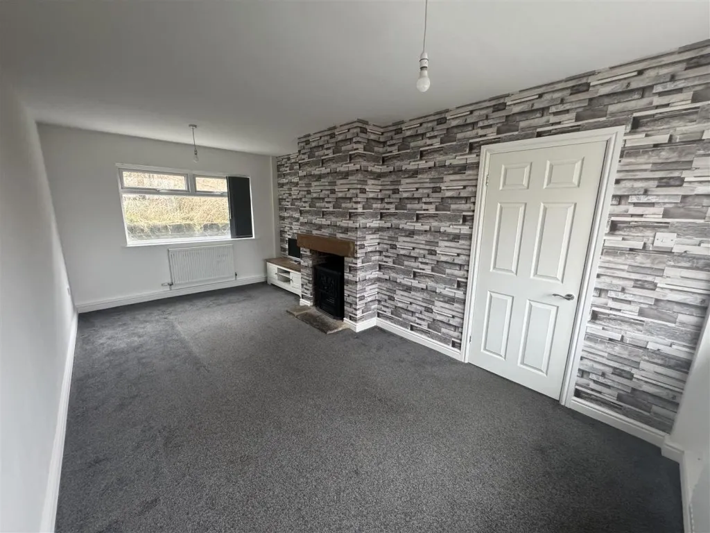 Wardle Crescent, Keighley, BD21, photo 2
