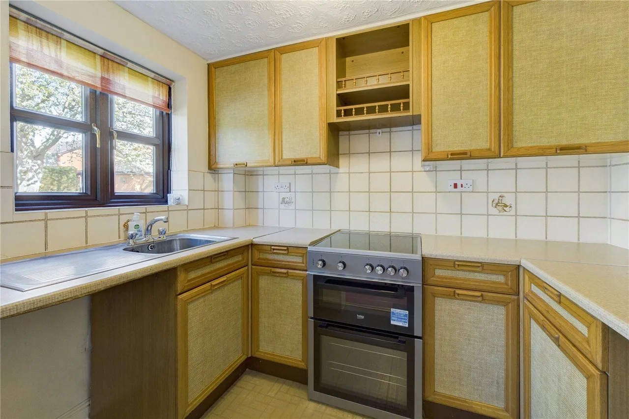 1 bed flat to rent, Langwood Close, Eaton Ford, PE19