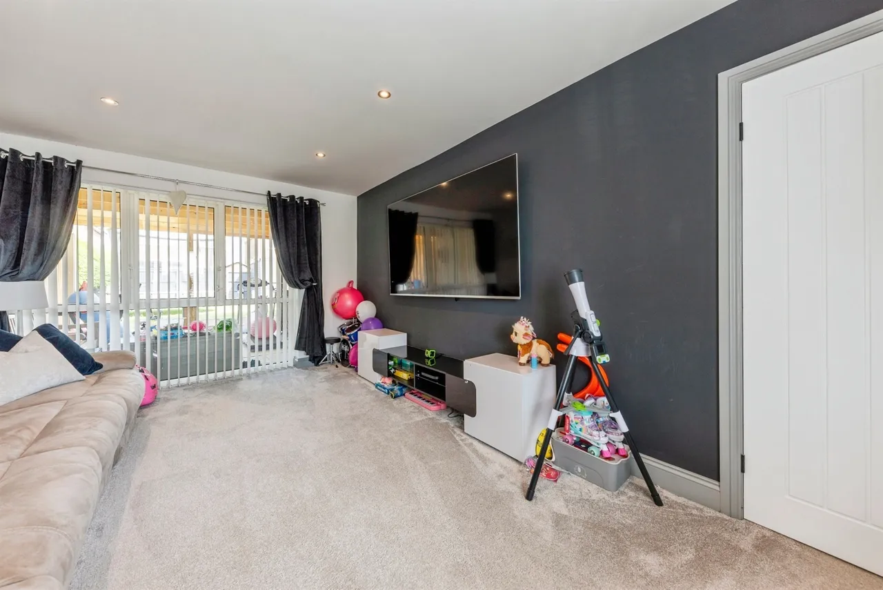Adamstiles, Barrowby, NG32, photo 4