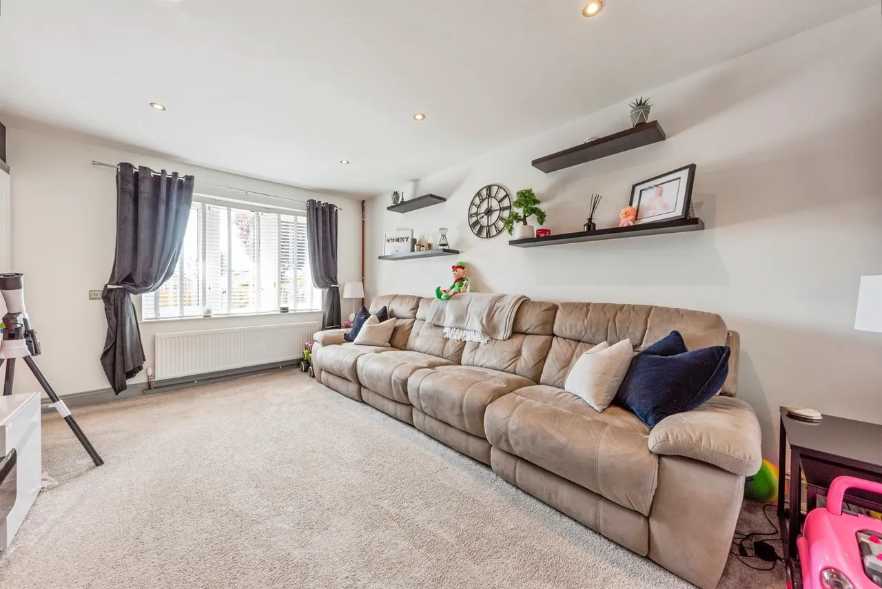 Adamstiles, Barrowby, NG32, photo 7