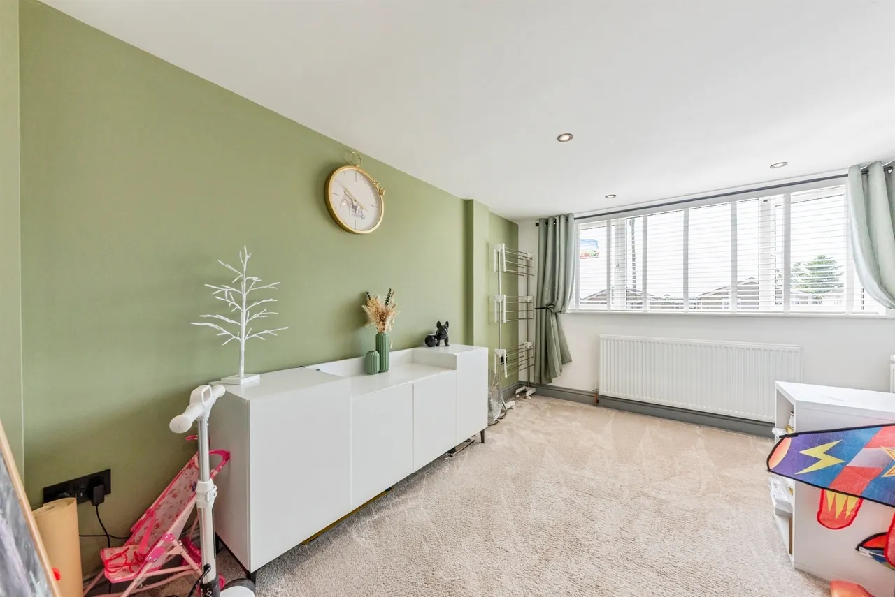 Adamstiles, Barrowby, NG32, photo 9
