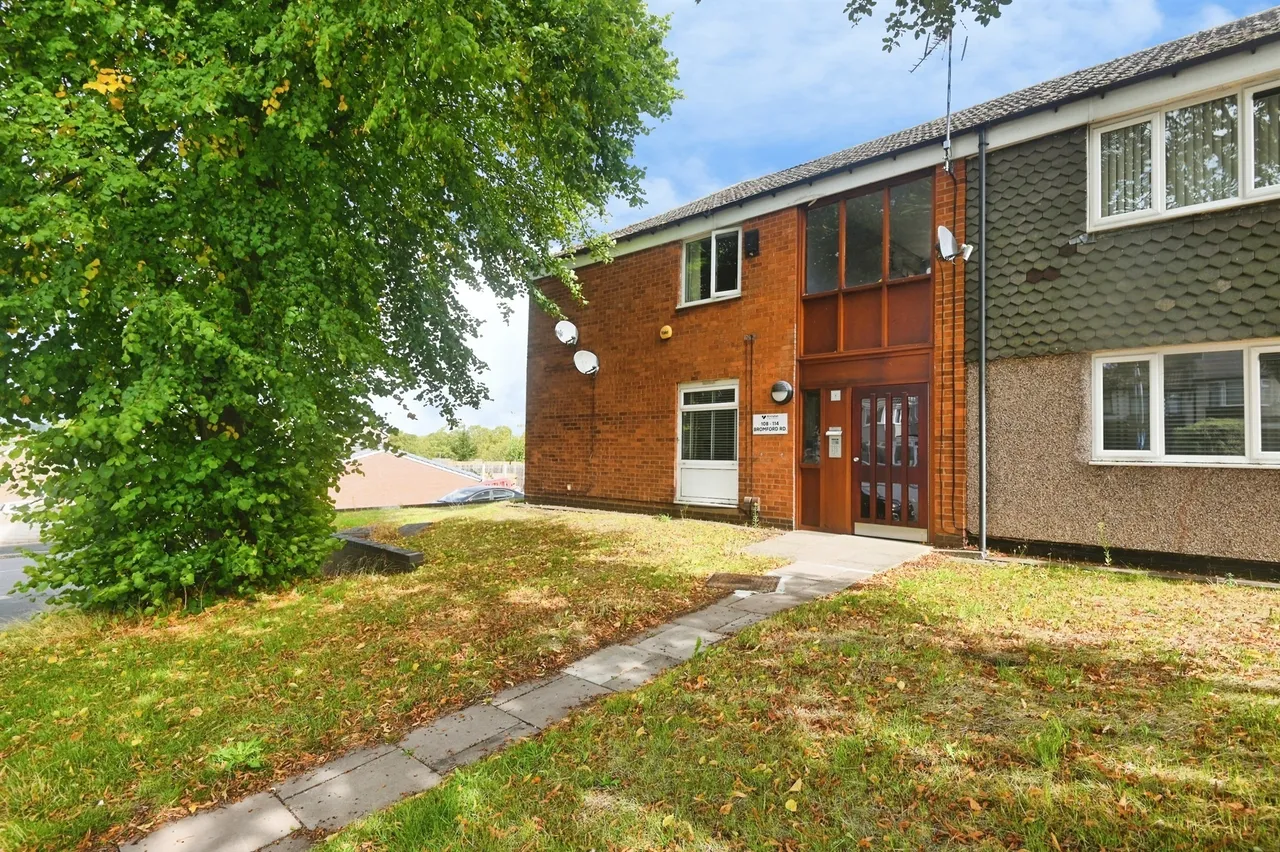 2 bed flat for sale, Bromford Road, Birmingham, B36