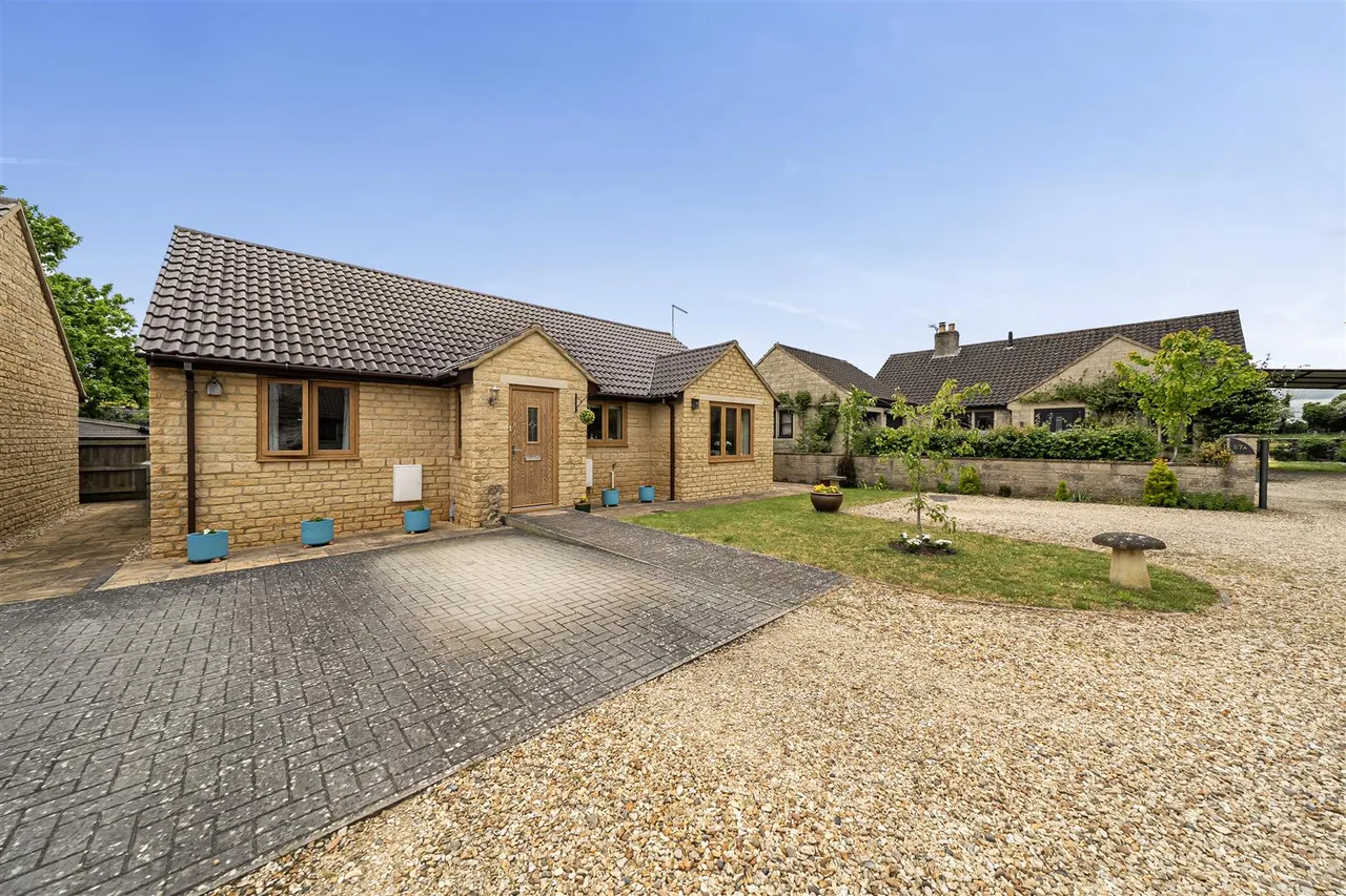 3 bed house for sale, Kington St. Michael, Chippenham, SN14