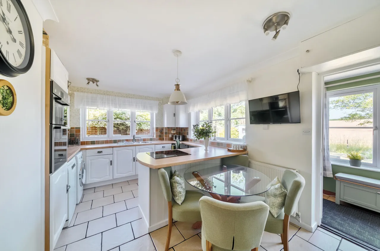 Wood Lane, Bramdean, SO24, photo 4