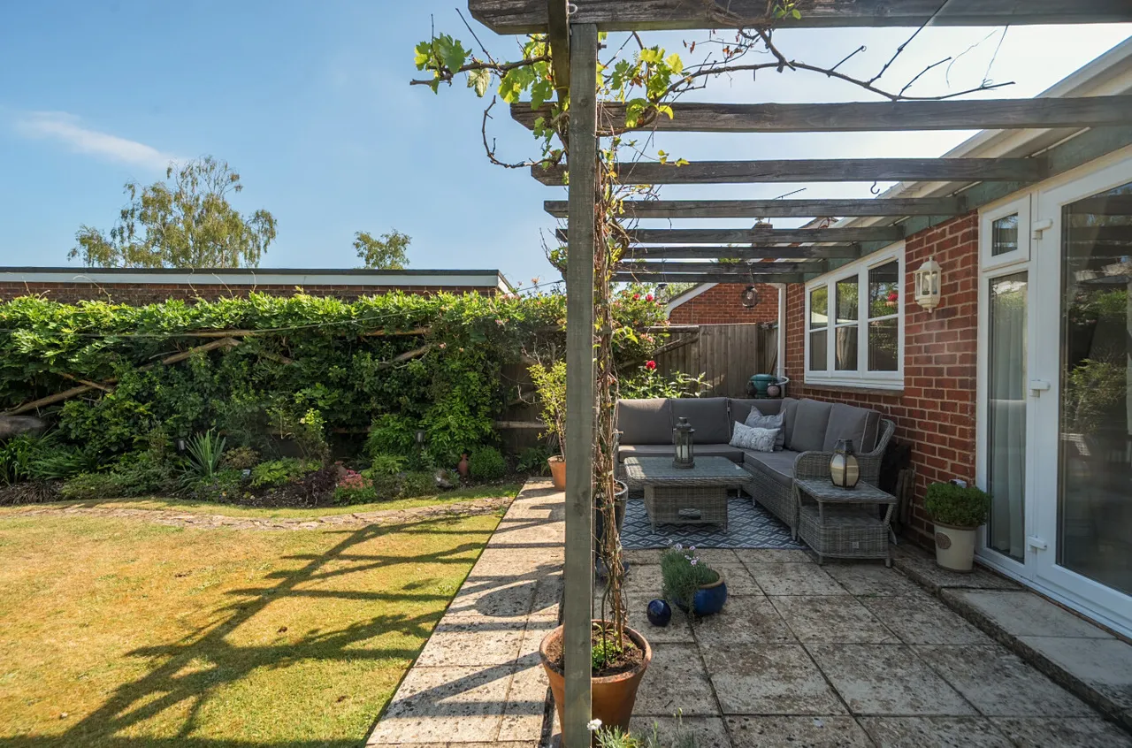 Wood Lane, Bramdean, SO24, photo 14