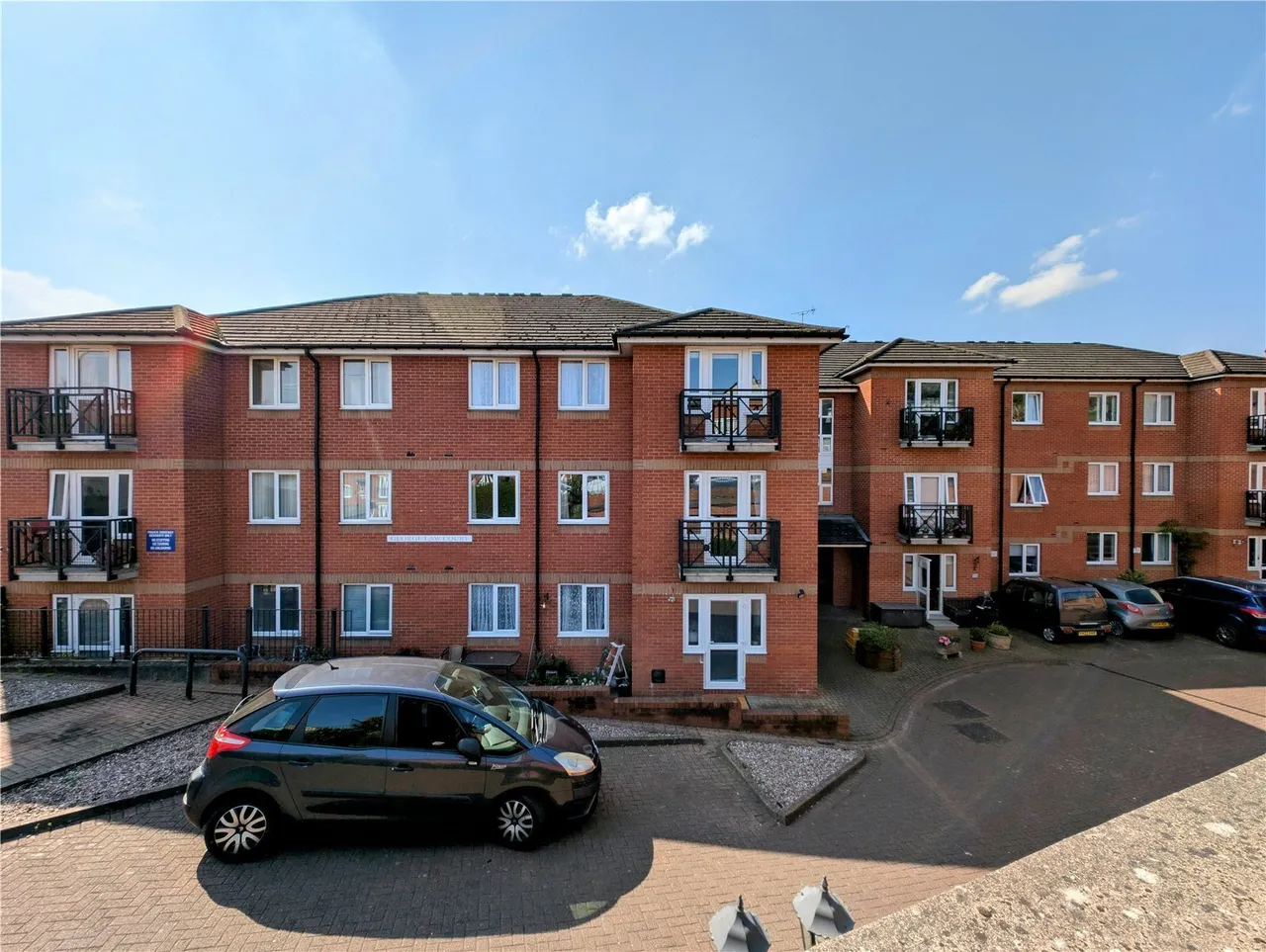 2 bed flat for sale, Anchorfields, Kidderminster