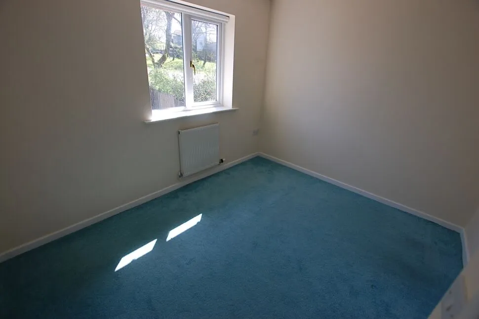 Havenside Close, Moorside, OL4, photo 10