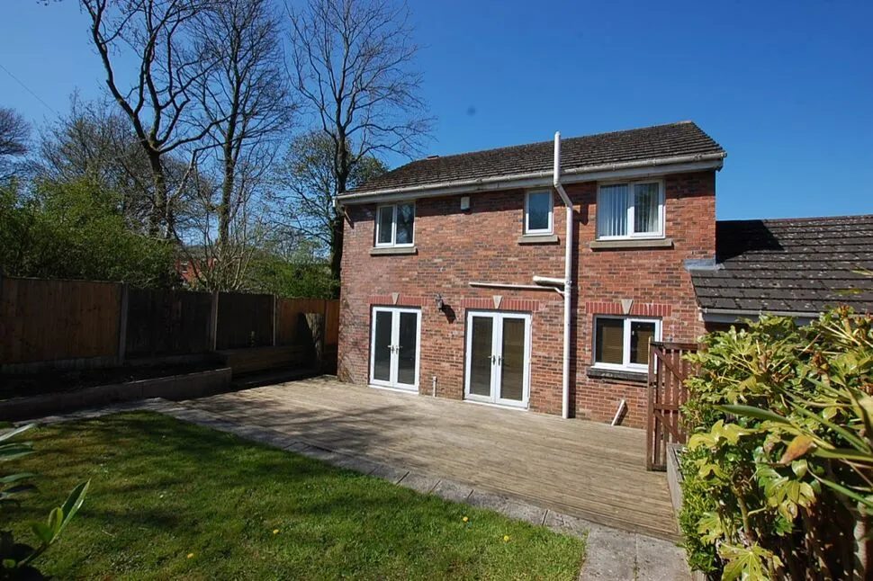 Havenside Close, Moorside, OL4, photo 16