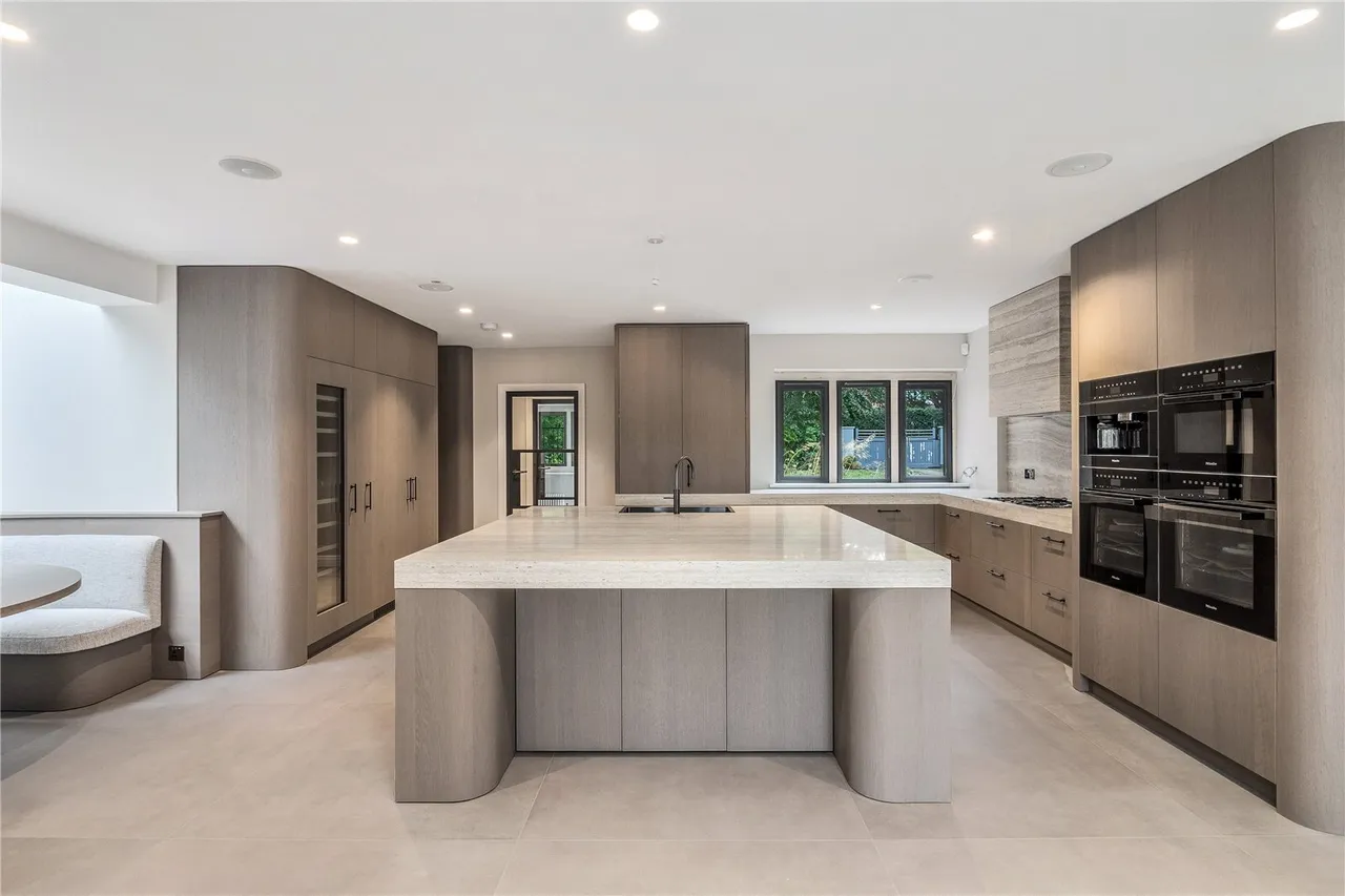 Oak Road, Mottram St Andrew, SK10, photo 9