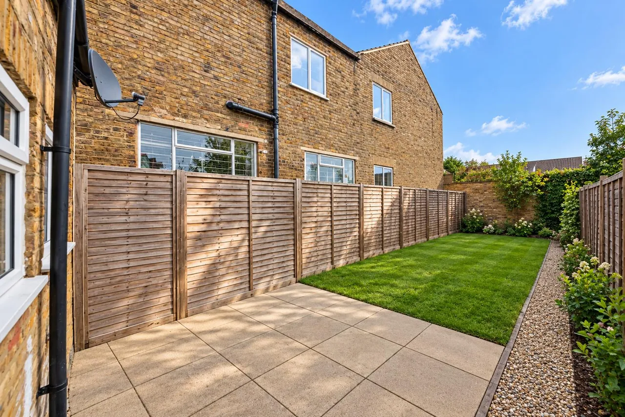 Rockingham Road, Uxbridge, photo 8