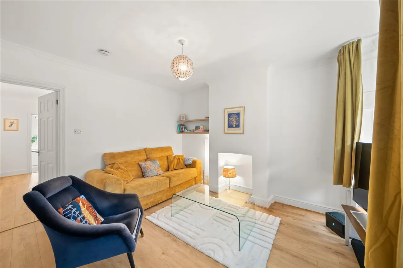 Rockingham Road, Uxbridge, photo 4
