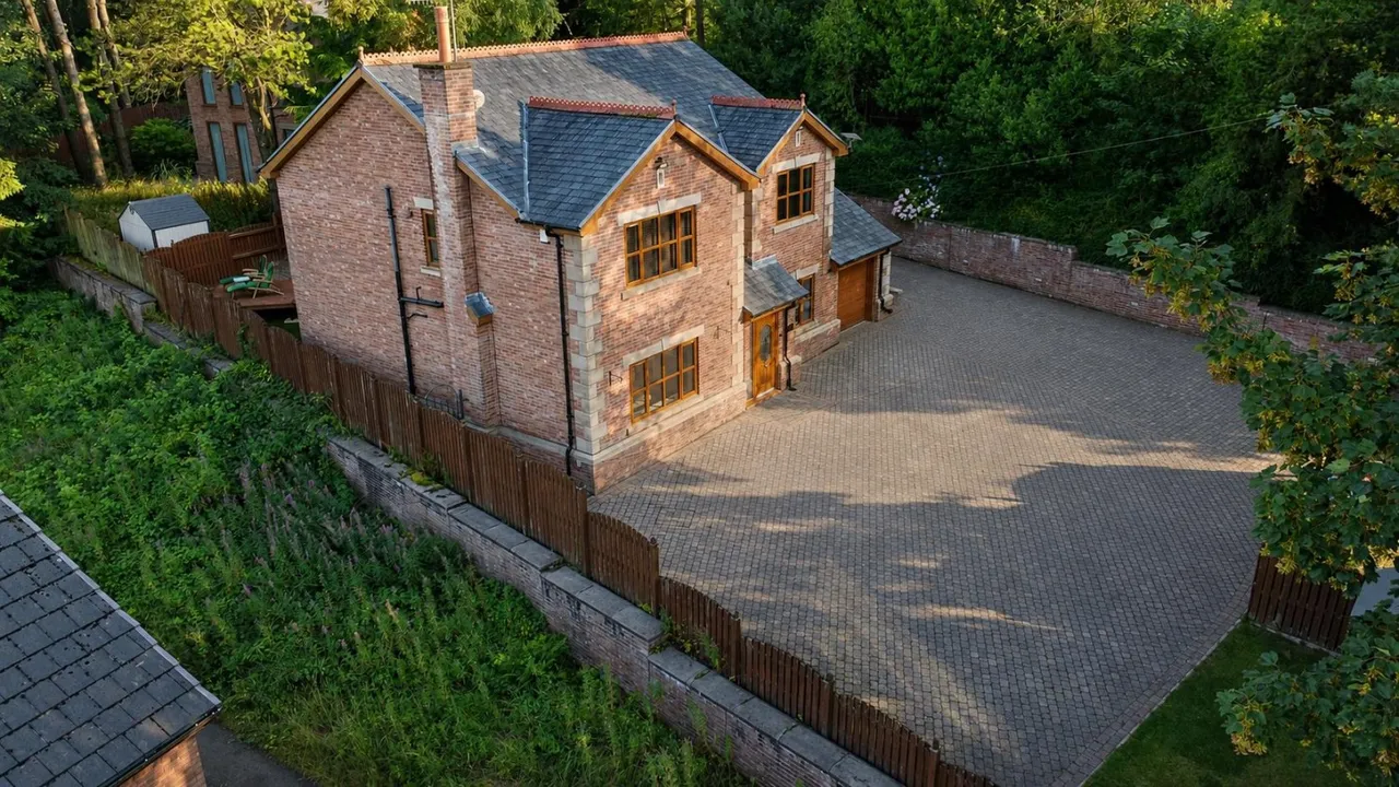 Belgrave Road, Darwen, BB3, photo 19