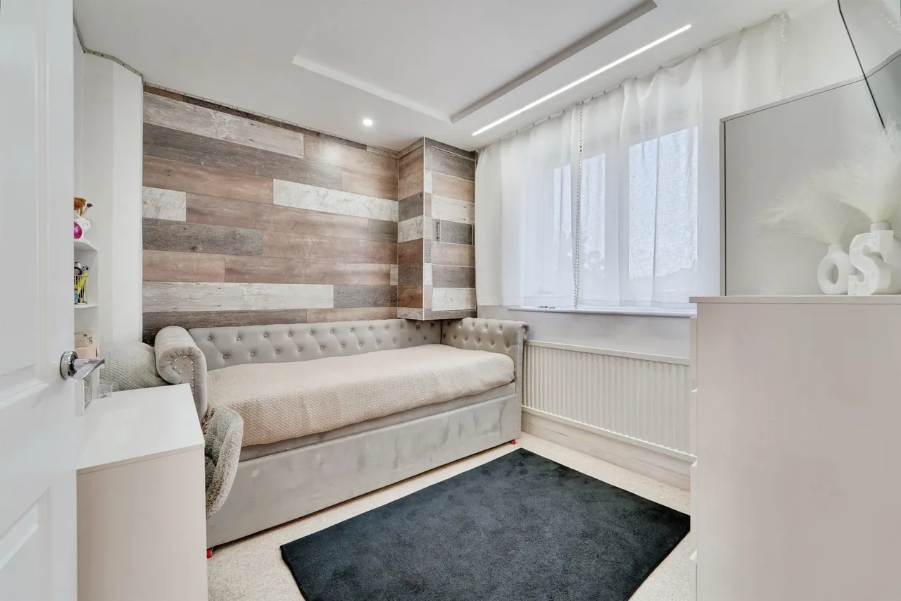 Acacia Road, Bedford, MK42, photo 14