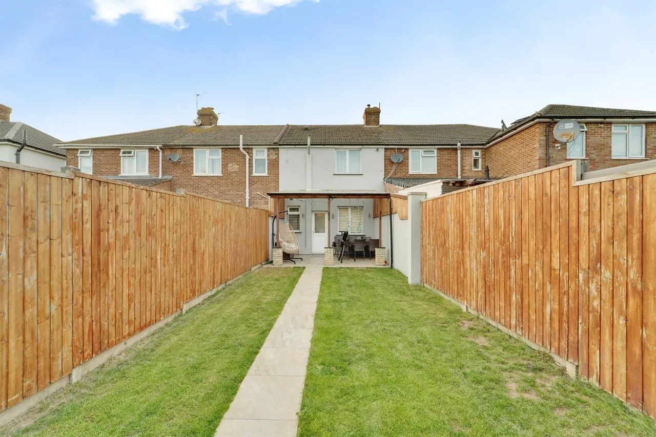 Acacia Road, Bedford, MK42, photo 16