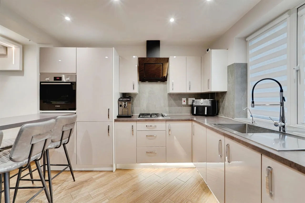 Acacia Road, Bedford, MK42, photo 4