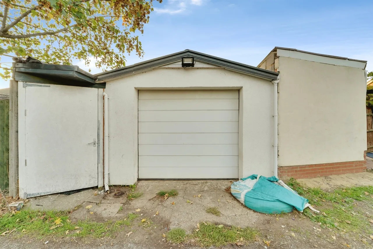 Acacia Road, Bedford, MK42, photo 19