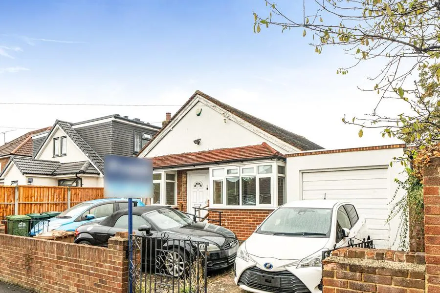 Ashford Crescent, Ashford, TW15, photo 19
