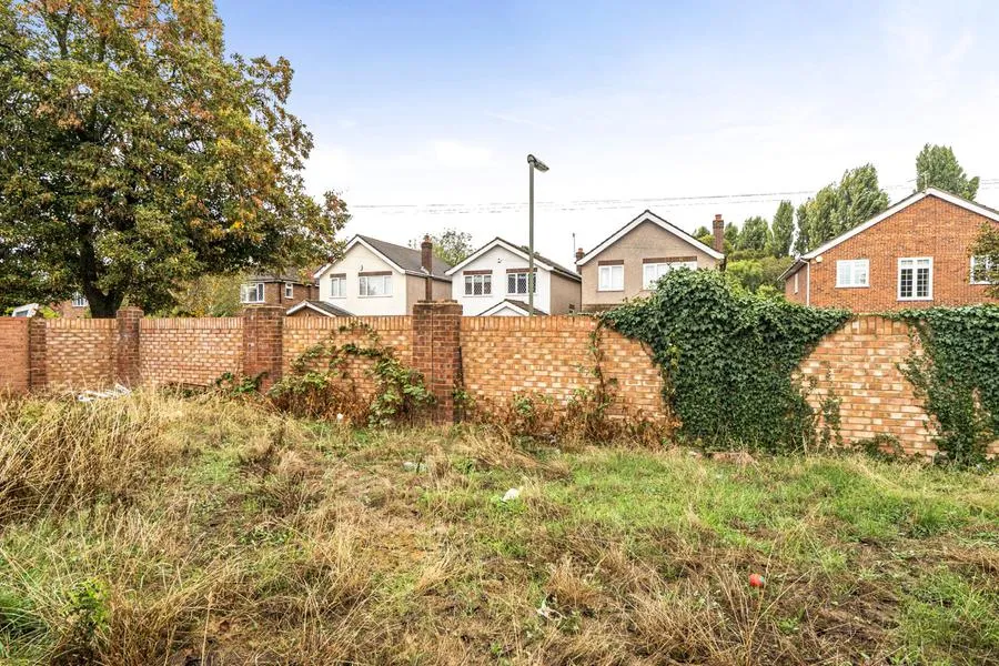 Ashford Crescent, Ashford, TW15, photo 17