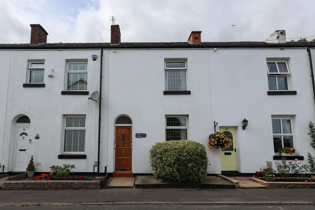 2 bed house for sale — Partington Street, Rochdale OL11 3DG