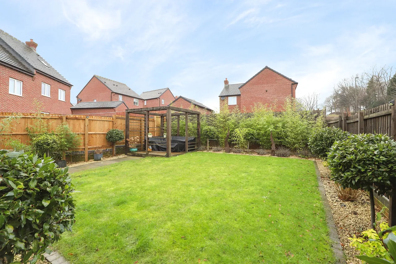 Baker Road, Wingerworth, S42, photo 4
