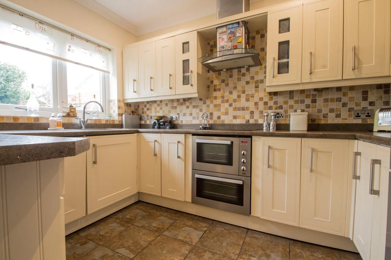 Preston Drive, Bexleyheath, photo 6