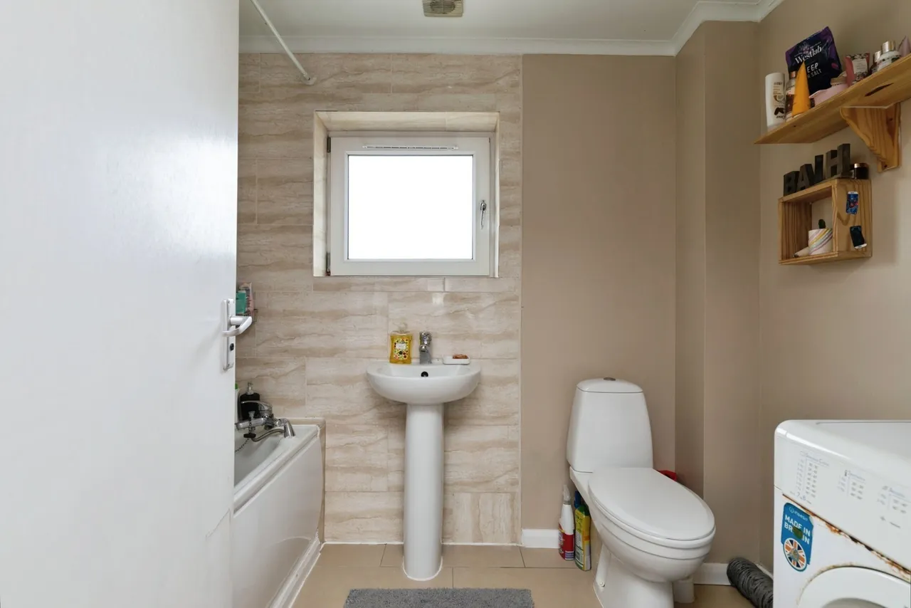 Westbury Road, Barking, IG11, photo 11
