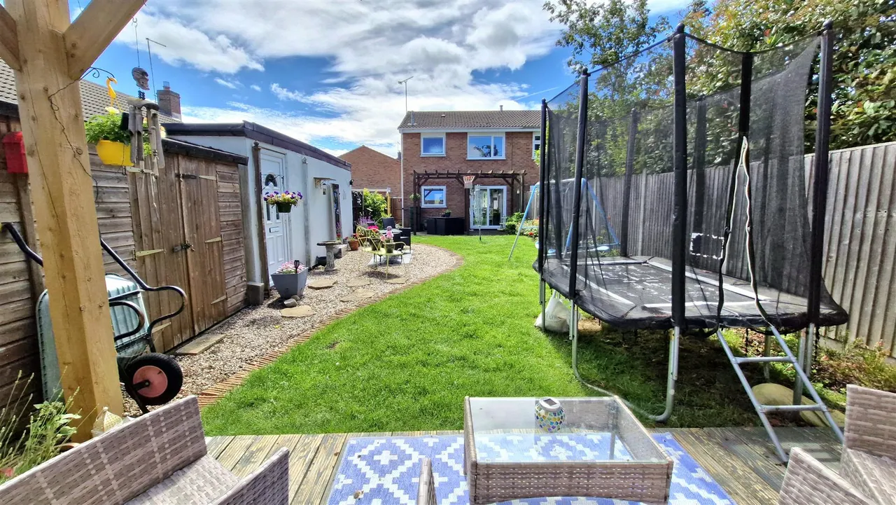Beech Close, MARKET DEEPING, photo 2