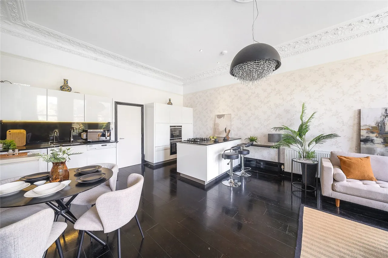 Warwick Road, Earl's Court, SW5, photo 3