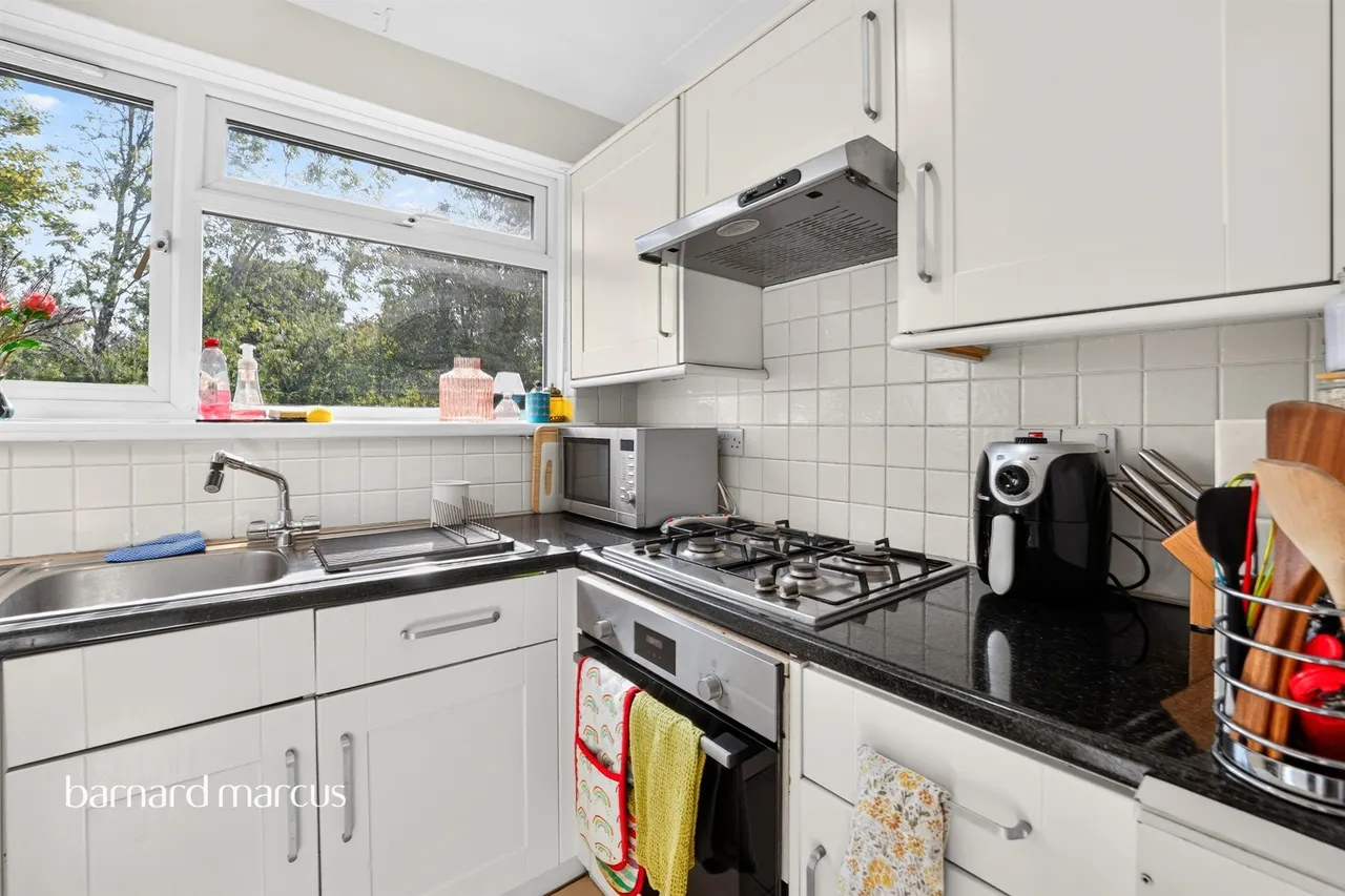 Windsor Avenue, London, SW19, photo 6