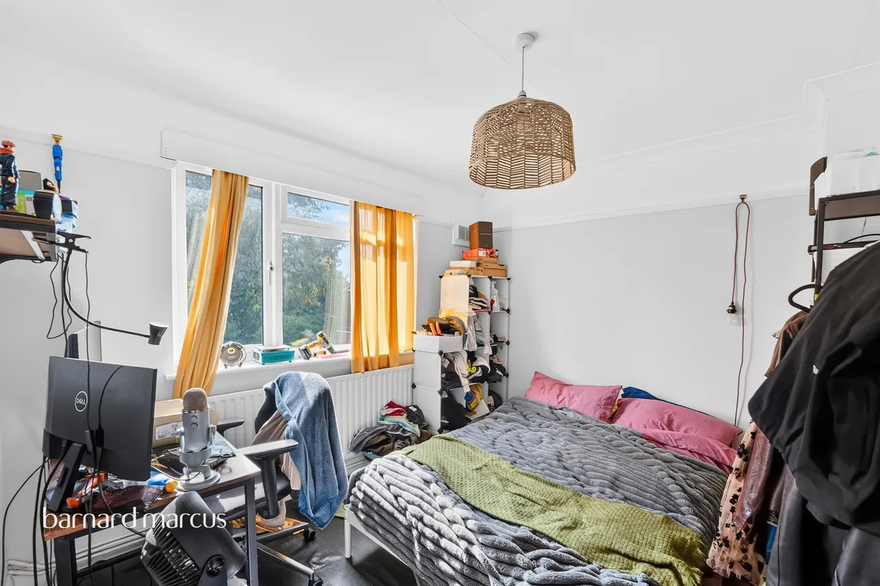 Windsor Avenue, London, SW19, photo 11