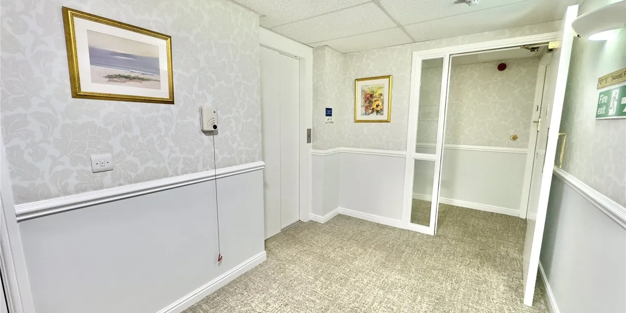 Telegraph Road, Heswall, CH60, photo 10