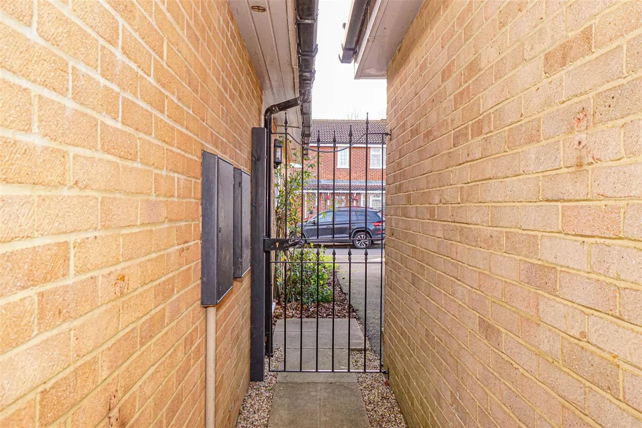 Spring Lane, Bexhill-On-Sea, photo 29
