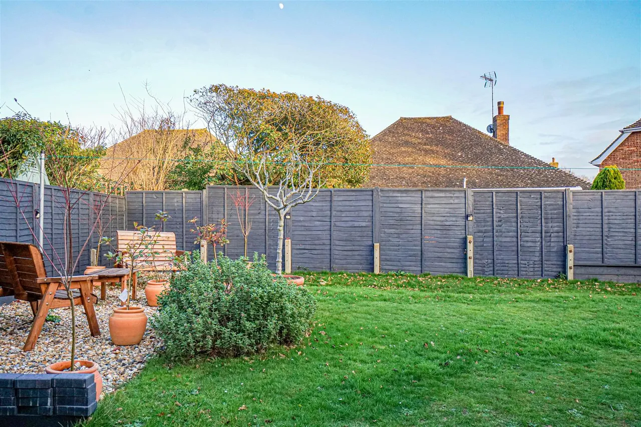 Spring Lane, Bexhill-On-Sea, photo 32