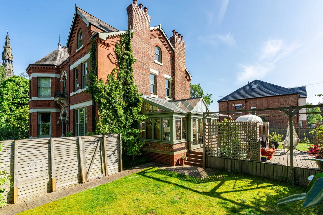 Alexandra Road South, Manchester, M16, photo 53