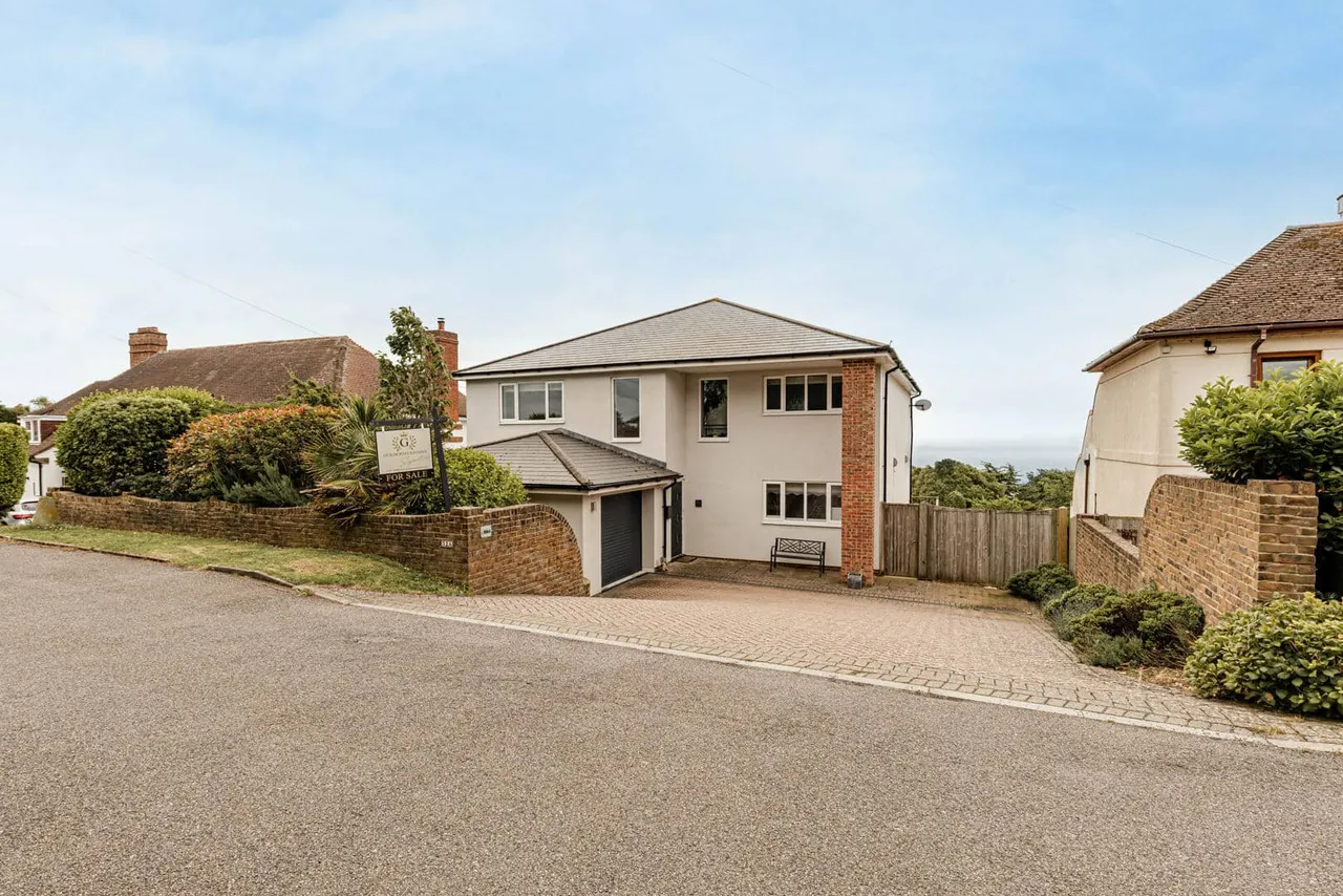 Salisbury Road, St. Margarets Bay, Dover, CT15 6DP, photo 4