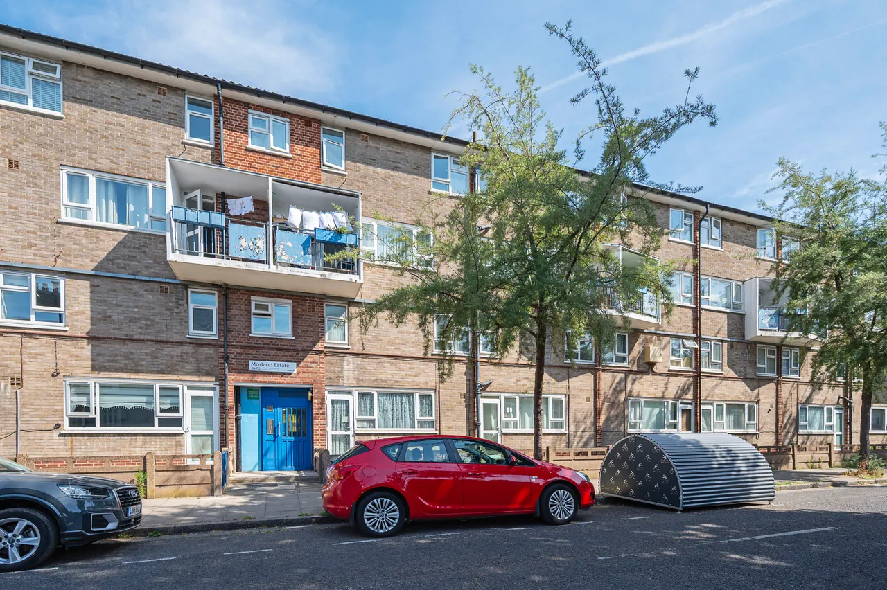 60 Morland Estate, Richmond Road, London, photo 9