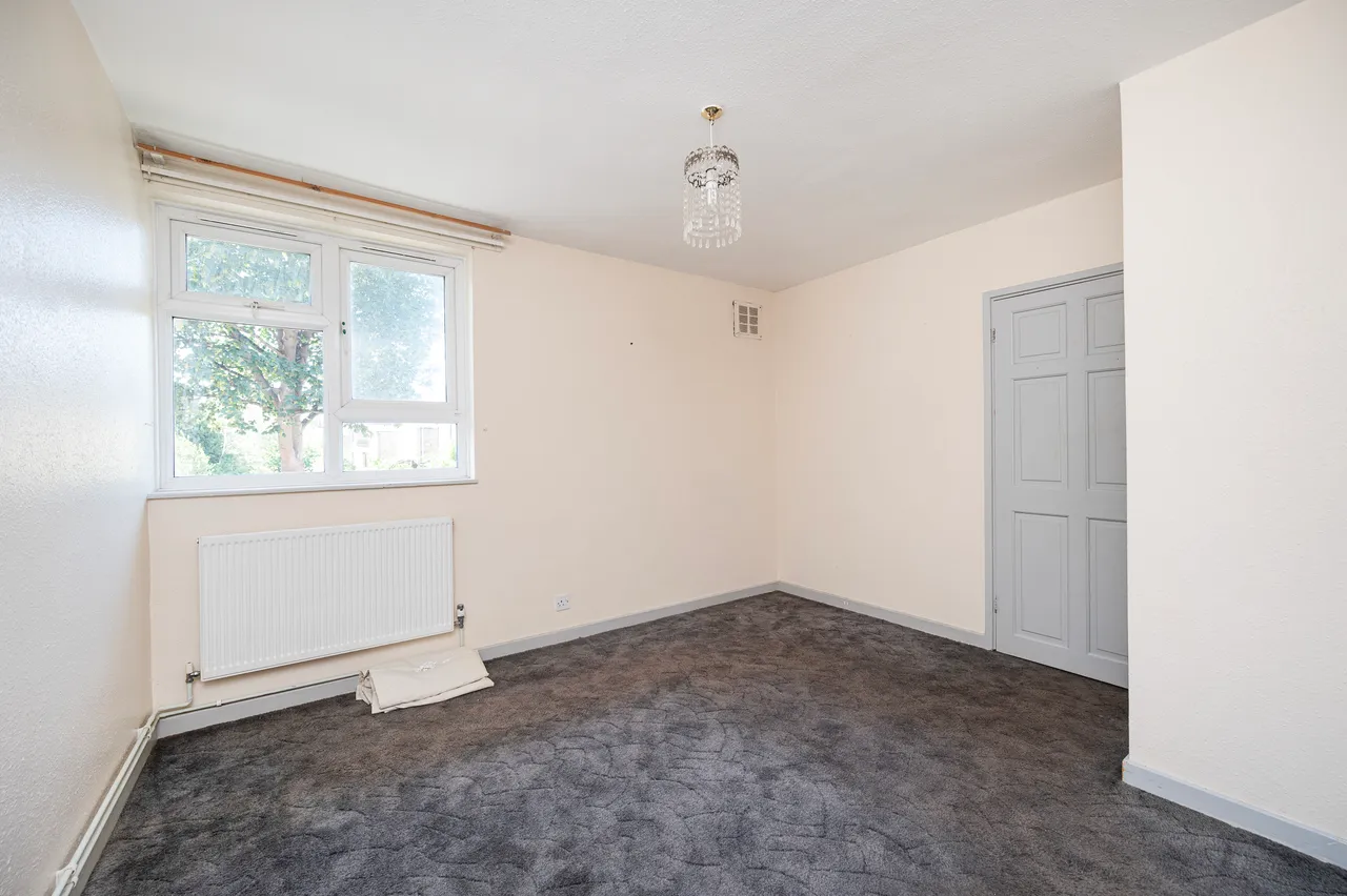 60 Morland Estate, Richmond Road, London, photo 6