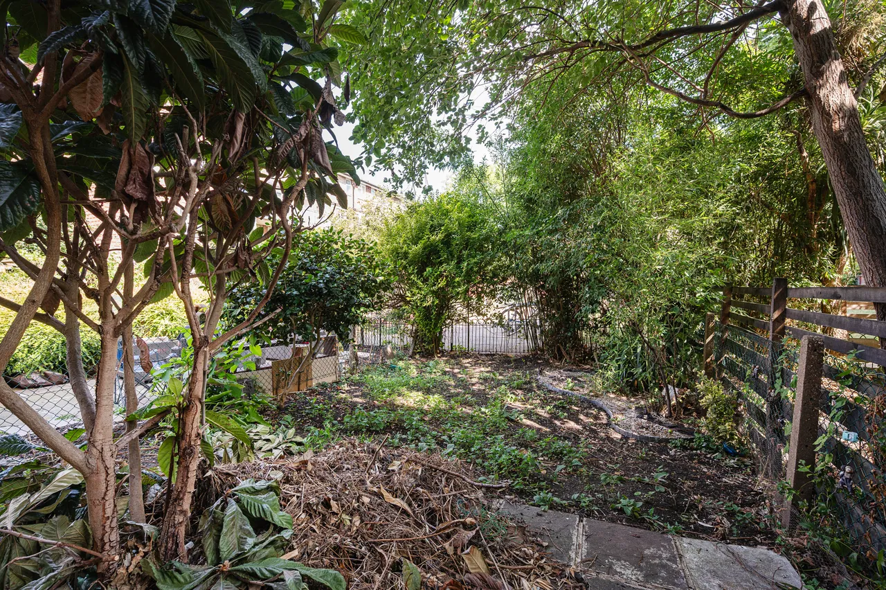 60 Morland Estate, Richmond Road, London, photo 11