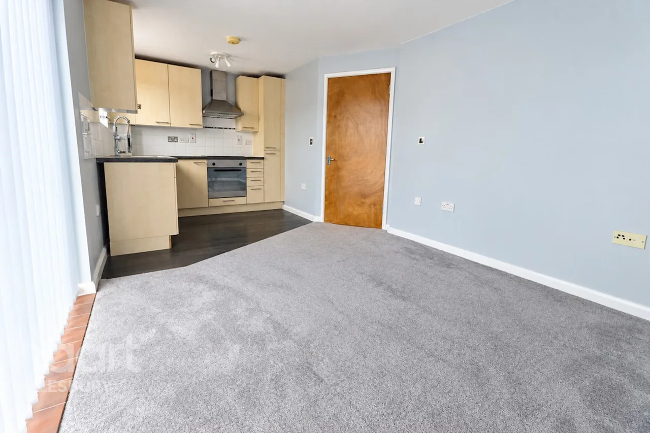 Kerr Place, Aylesbury, HP21, photo 6